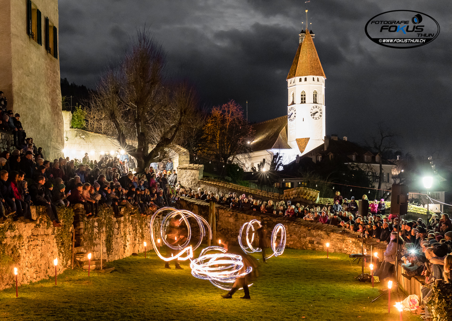 Feuershow Schloss Thun